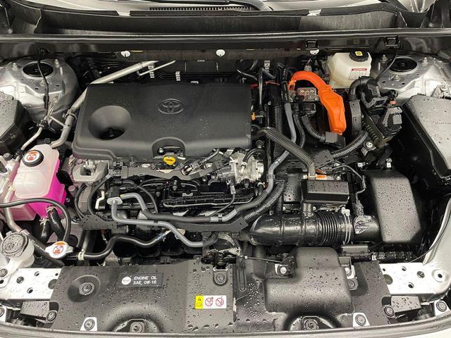 Photo of 2024 Silver Sky Metallic Toyota RAV4 Hybrid