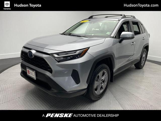 Photo of 2024 Silver Sky Metallic Toyota RAV4 Hybrid