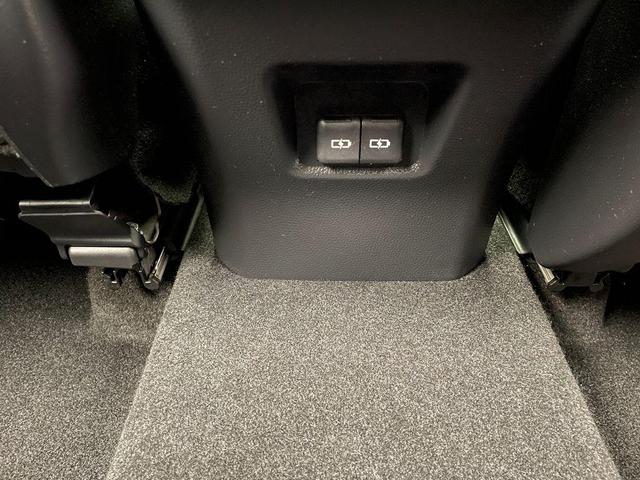 Photo of 2024 Silver Sky Metallic Toyota RAV4 Hybrid