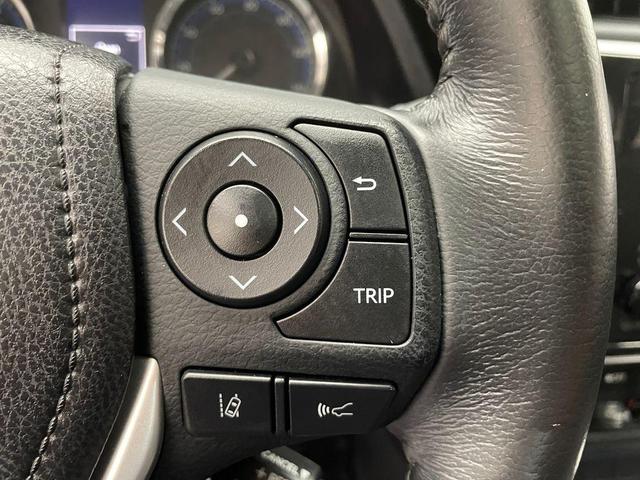 Photo of 2019 Super White Toyota Corolla