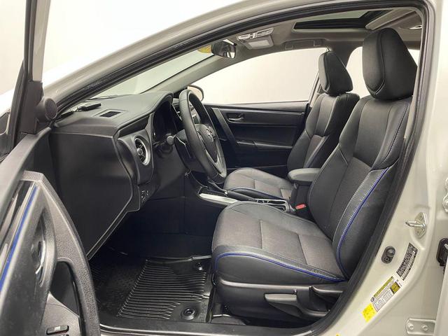 Photo of 2019 Super White Toyota Corolla