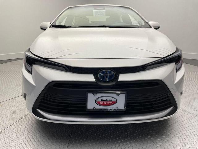 Photo of 2025 Ice Toyota Corolla Hybrid