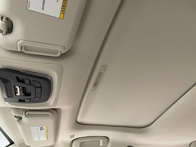 Photo of 2025 Ice Toyota Corolla Hybrid