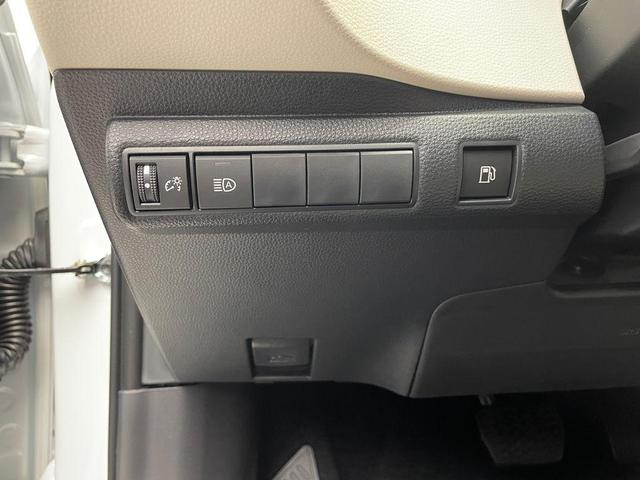 Photo of 2025 Ice Toyota Corolla Hybrid