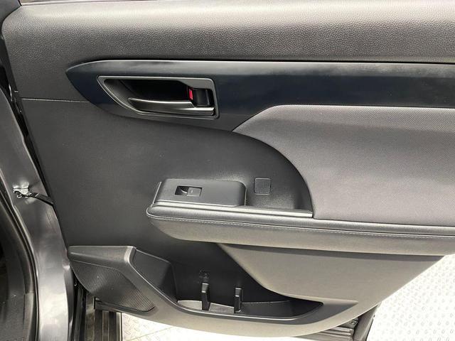 Photo of 2023 Magnetic Gray Toyota Highlander
