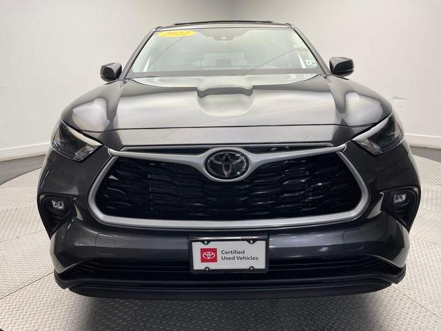 Photo of 2023 Magnetic Gray Toyota Highlander