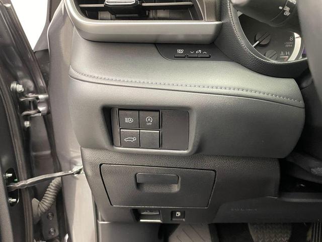 Photo of 2023 Magnetic Gray Toyota Highlander
