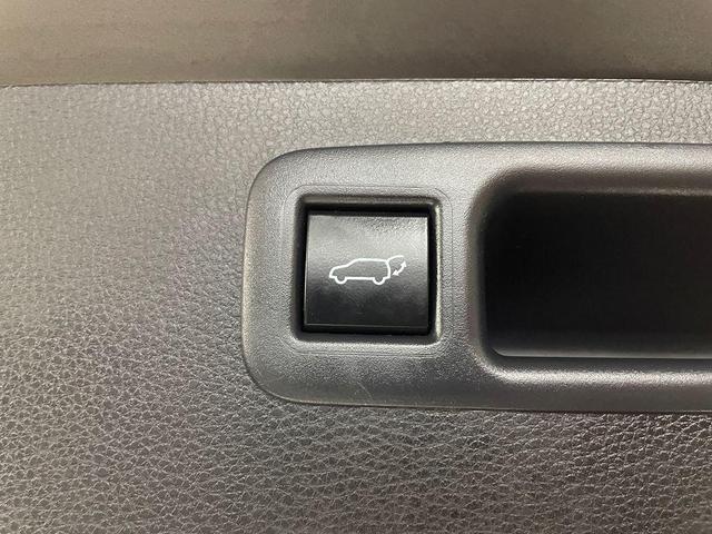 Photo of 2023 Magnetic Gray Toyota Highlander