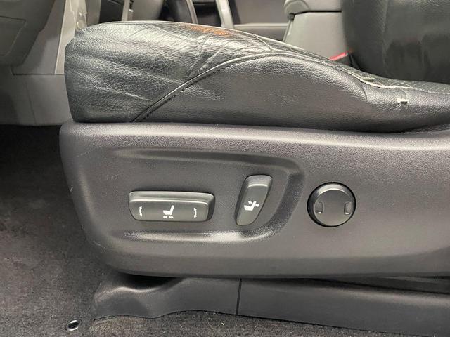 Photo of 2011 Classic Silver Metallic Toyota 4Runner