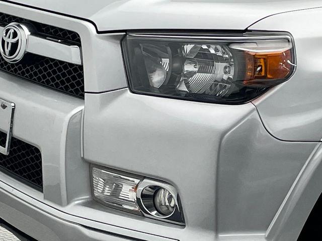 Photo of 2011 Classic Silver Metallic Toyota 4Runner