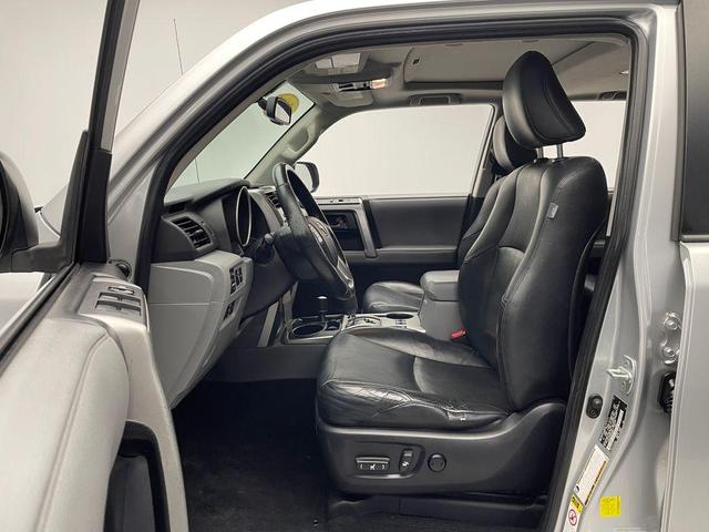 Photo of 2011 Classic Silver Metallic Toyota 4Runner