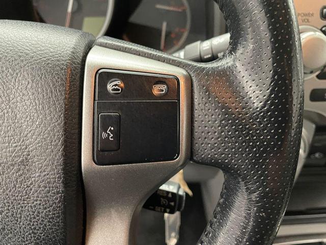 Photo of 2011 Classic Silver Metallic Toyota 4Runner