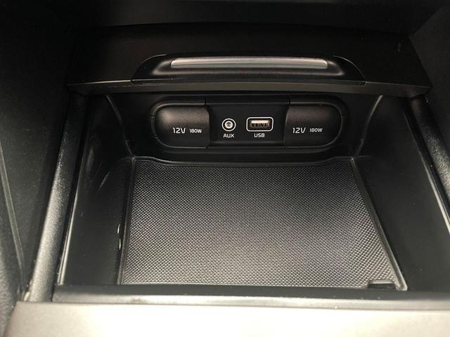 Photo of 2019 Ebony Black Kia Optima