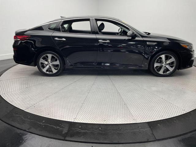 Photo of 2019 Ebony Black Kia Optima