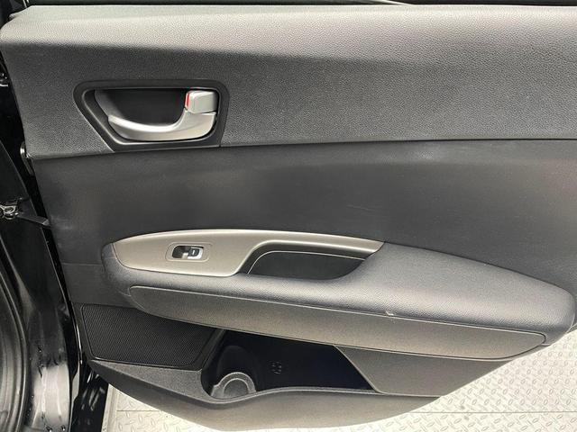 Photo of 2019 Ebony Black Kia Optima