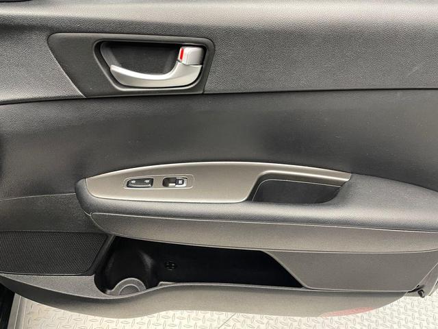 Photo of 2019 Ebony Black Kia Optima