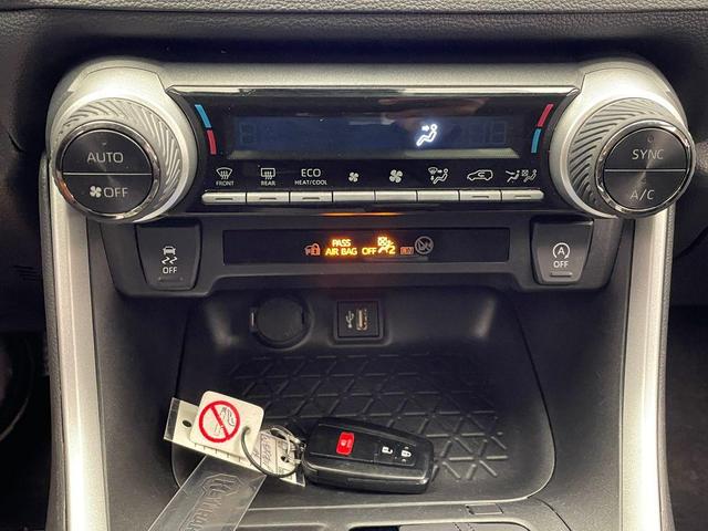 Photo of 2024 Midnight Black Toyota RAV4