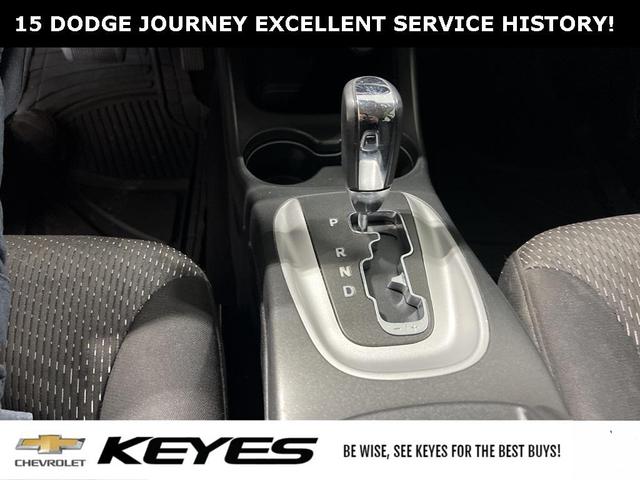 Photo of 2015 White Dodge Journey