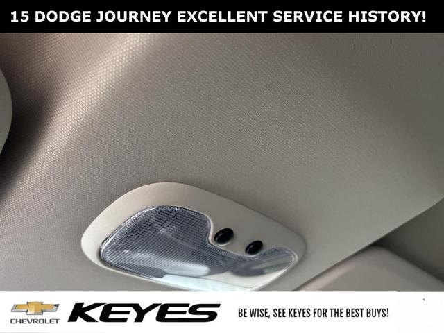 Photo of 2015 White Dodge Journey