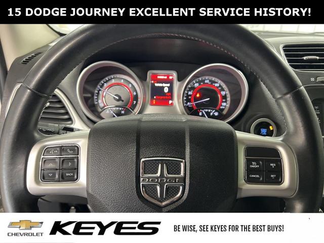 Photo of 2015 White Dodge Journey