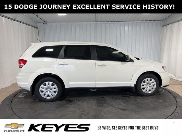 Photo of 2015 White Dodge Journey