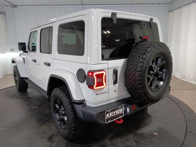 Photo of 2019 Bright White Clearcoat Jeep Wrangler Unlimited