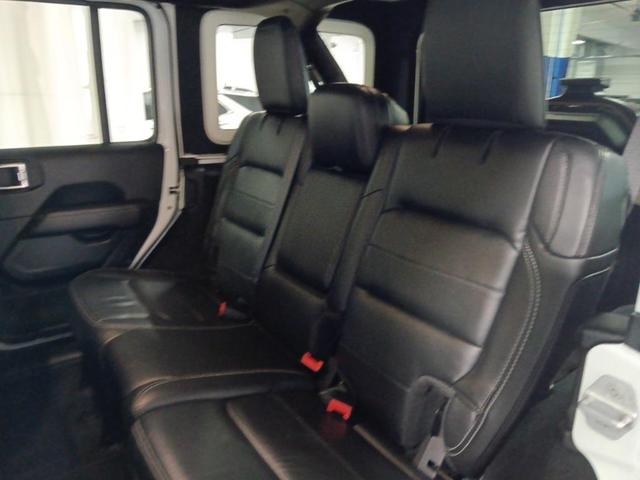 Photo of 2019 Bright White Clearcoat Jeep Wrangler Unlimited
