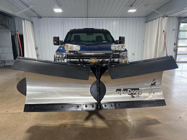 Photo of 2016 Deep Ocean Blue Metallic Chevrolet Silverado 2500