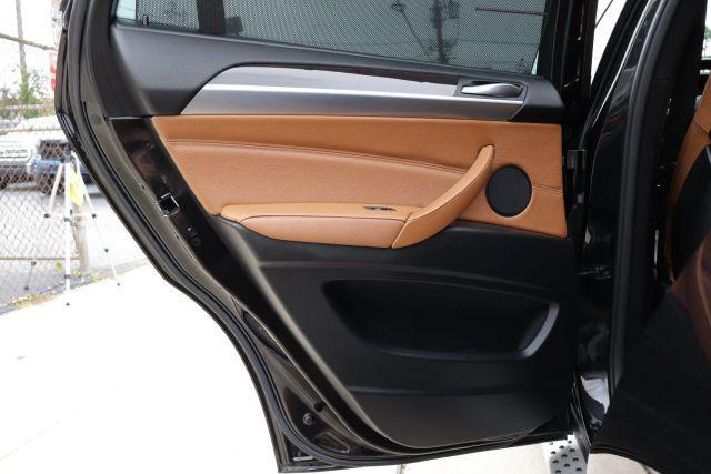 Photo of 2011 Black BMW X6