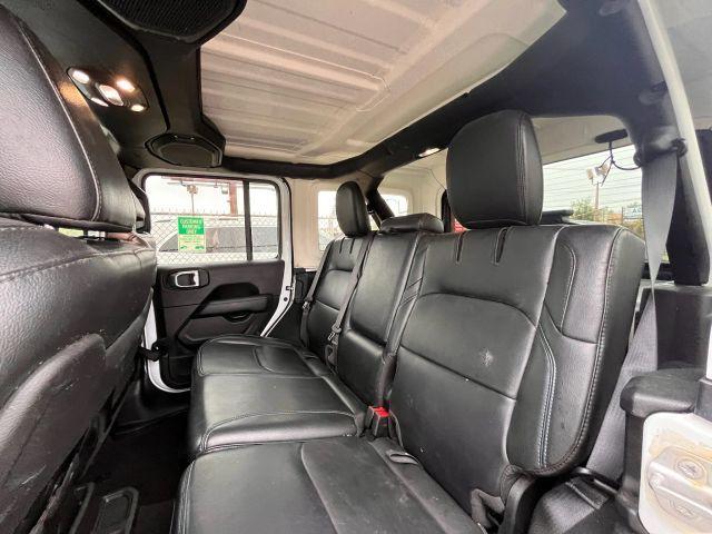 Photo of 2022 White Jeep Wrangler Unlimited 4xe