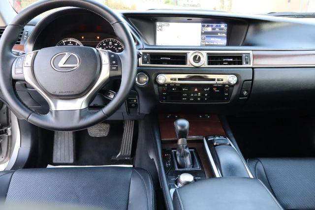 Photo of 2015 Silver Lexus GS 350