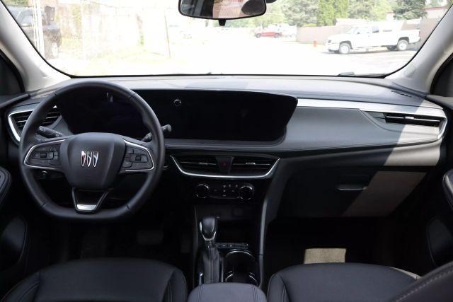 Photo of 2024 White Buick Encore GX