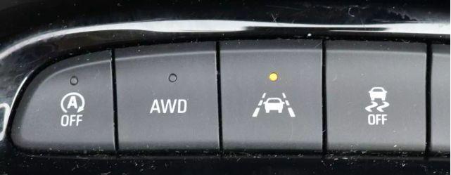 Photo of 2024 White Buick Encore GX