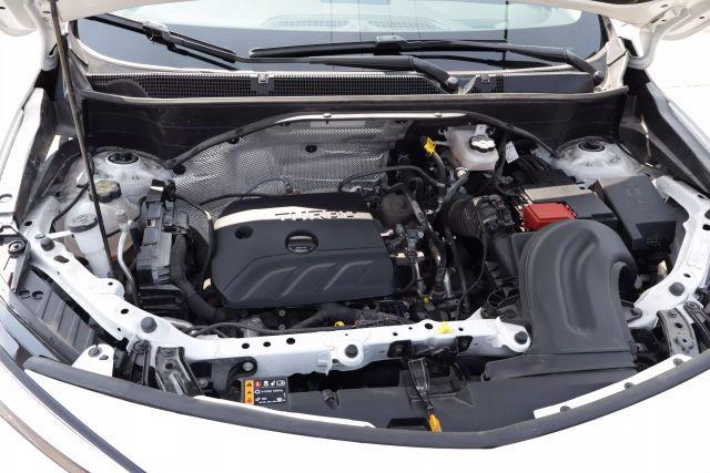 Photo of 2024 White Buick Encore GX