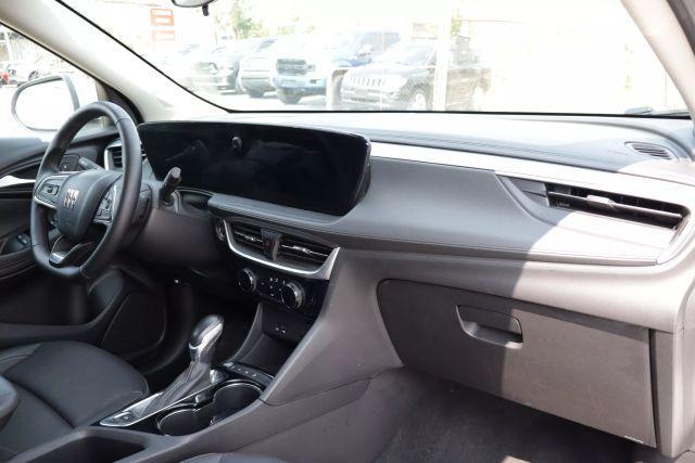 Photo of 2024 White Buick Encore GX