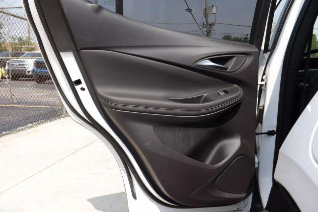 Photo of 2024 White Buick Encore GX