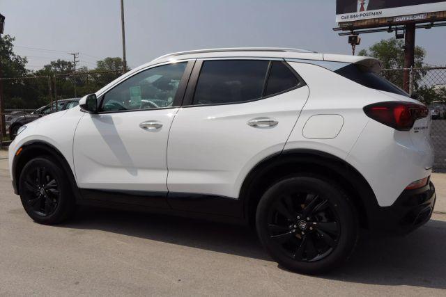 Photo of 2024 White Buick Encore GX