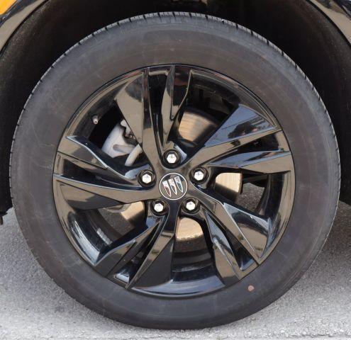 Photo of 2024 White Buick Encore GX