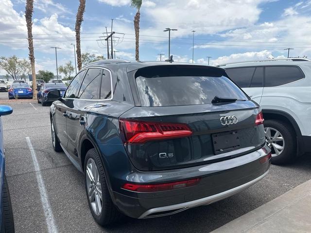 Photo of 2019 Manhattan Gray Metallic Audi Q5