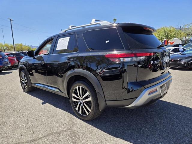 Photo of 2025 Black Nissan Pathfinder