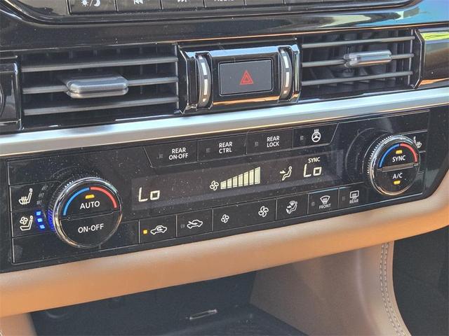 Photo of 2025 Black Nissan Pathfinder