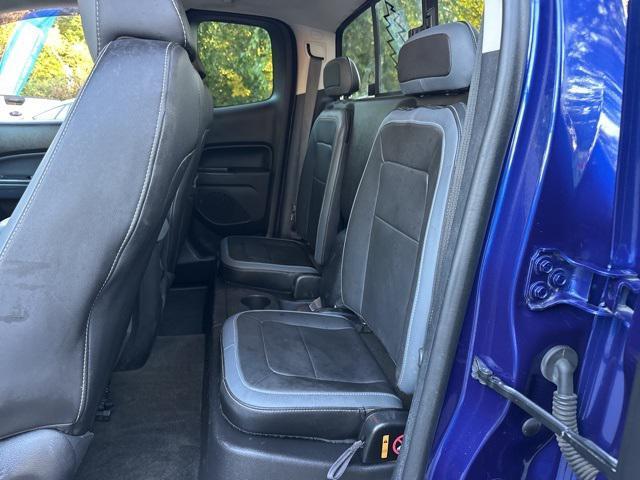 Photo of 2016 Laser Blue Chevrolet Colorado