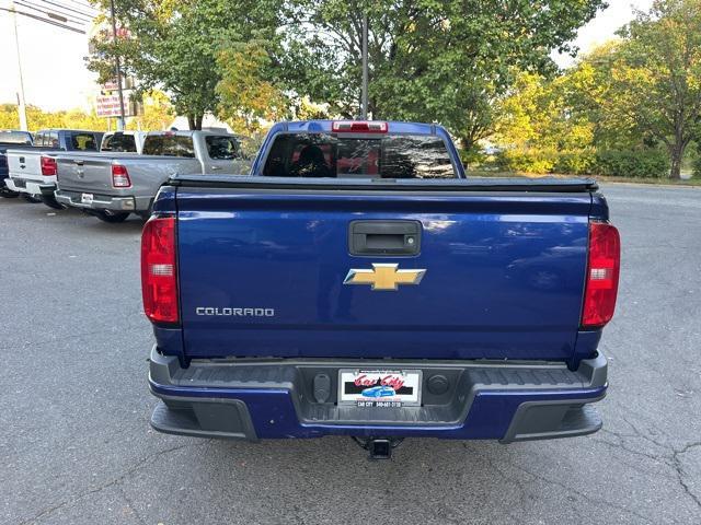 Photo of 2016 Laser Blue Chevrolet Colorado