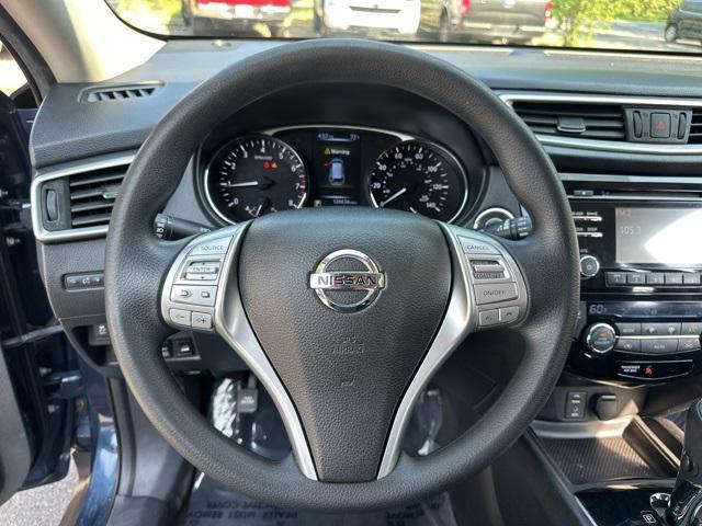 Photo of 2016 Arctic Blue Metallic Nissan Rogue