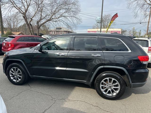 Photo of 2014 Brilliant Black Crystal Pearlcoat Jeep Grand Cherokee