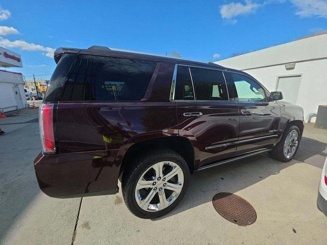 Photo of 2017 Black Cherry Metallic GMC Yukon