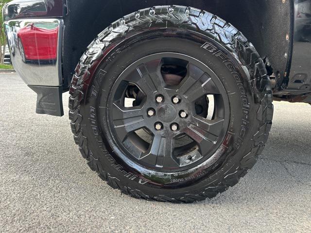 Photo of 2015 Black Chevrolet Silverado 1500