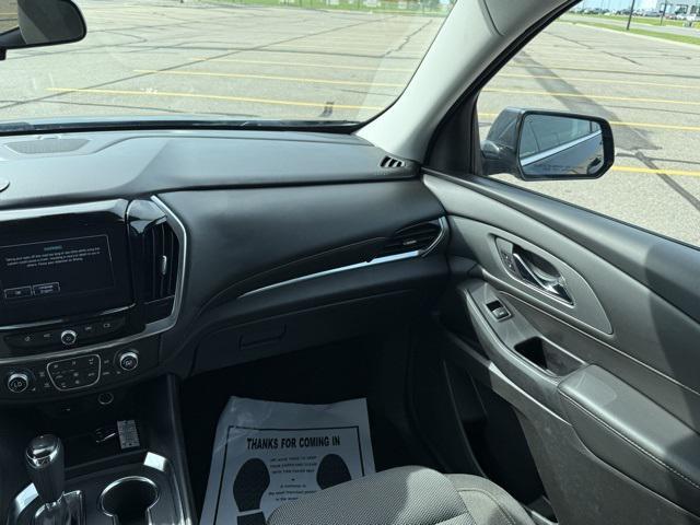 Photo of 2018 Graphite Metallic Chevrolet Traverse