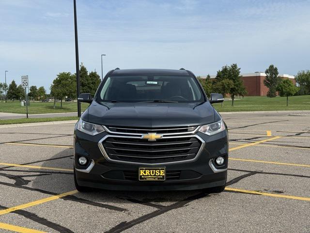 Photo of 2018 Graphite Metallic Chevrolet Traverse