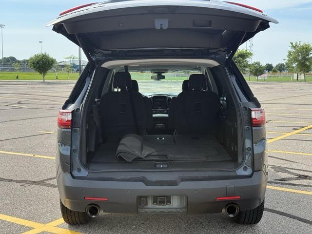 Photo of 2018 Graphite Metallic Chevrolet Traverse